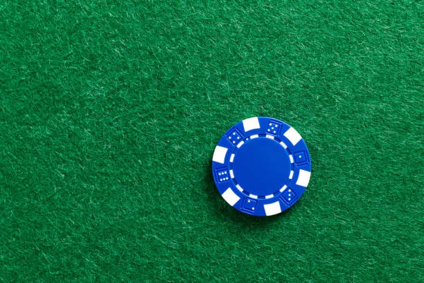 paristogel slot platform interface showing football markets and live-dealer tables